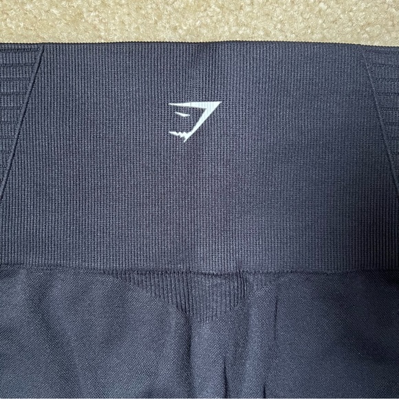 Gymshark Energy Seamless Cropped Leggings. Size small. - Picture 7 of 7